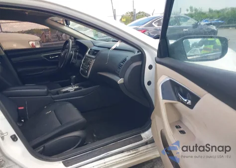 2017 Nissan Altima 2.5 from USA, damaged, VIN 1N4AL3AP2HC122481